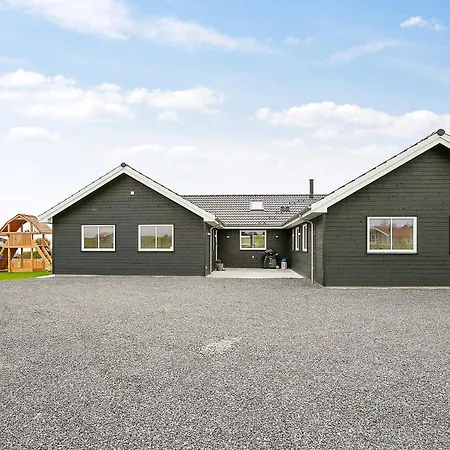 18 Person In Σπίτι διακοπών